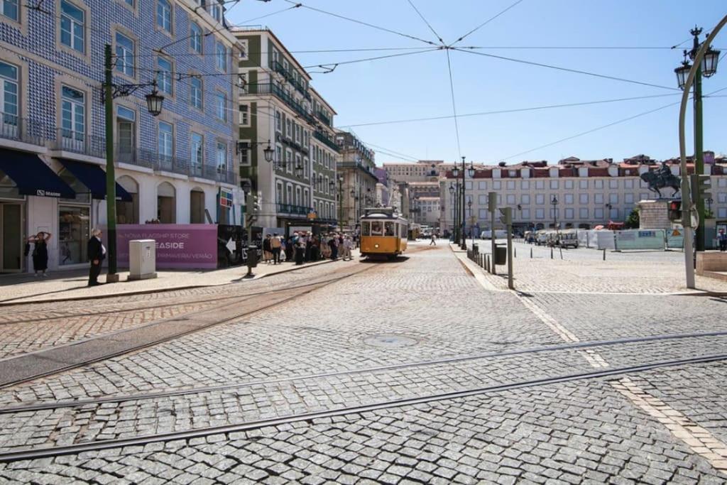 Magnificent Historical City Centre Apart With Terrace リスボン エクステリア 写真